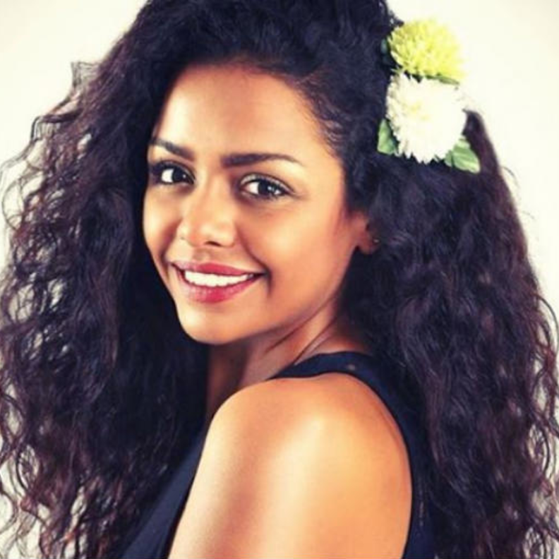 أسماء أبو اليزيد