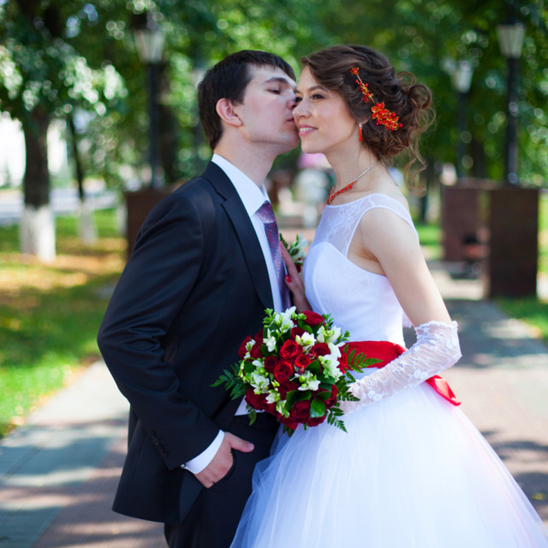 الزفاف في الهواء الطلق يمنحك مناظر خلابة للصور