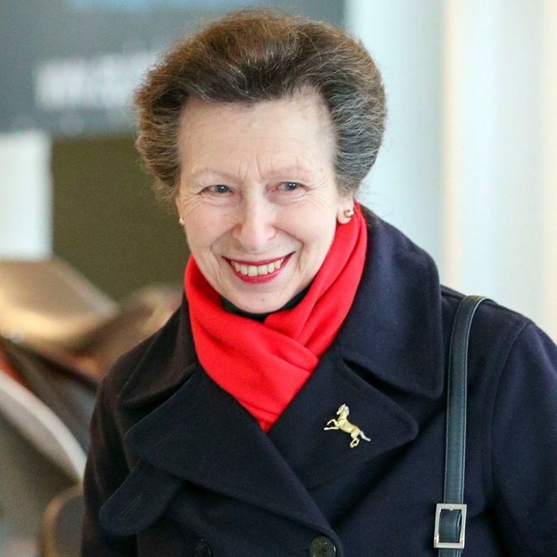 سيدات العائلات الملكية يستأنفن العمل بعد انتهاء فترة العزل الوقائي