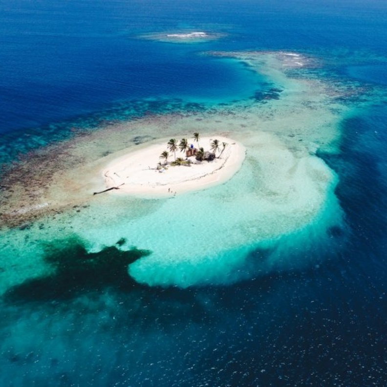  جزيرة كارولين - Benjamín Gremler