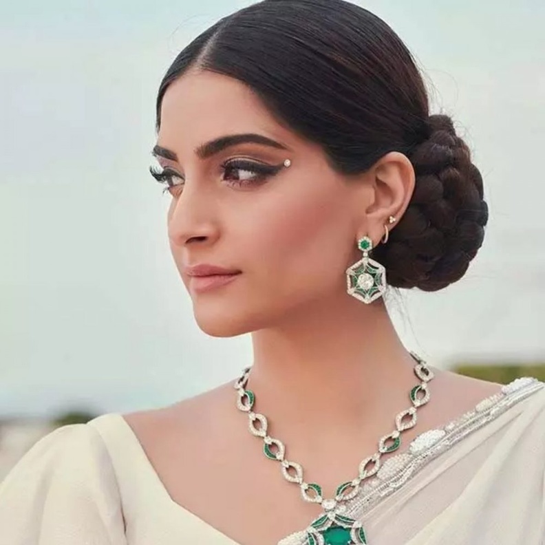 سونام كابور أتطلع كثيرا للعودة للعمل ومواقع التصوير