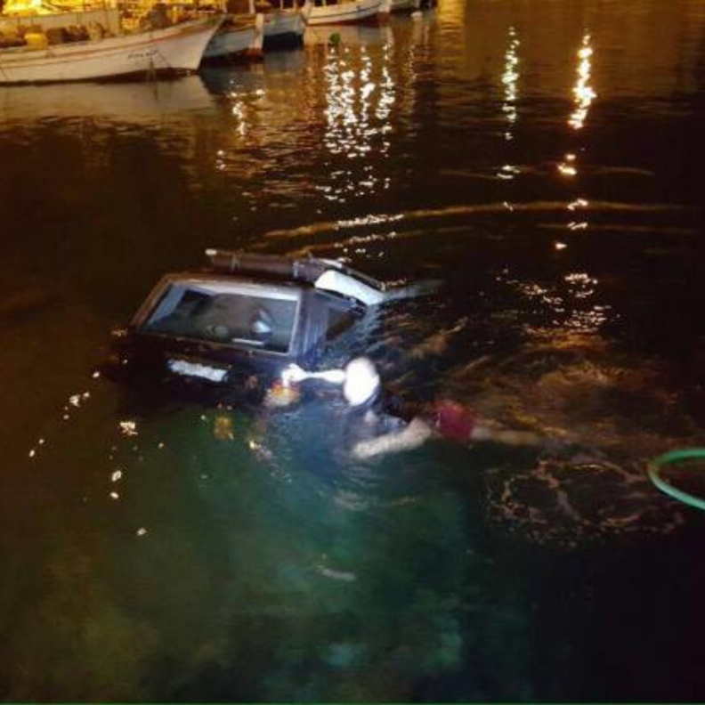 غرق السيارة التي تقل العروس في ترعة بمحافظة المنيا في مصر