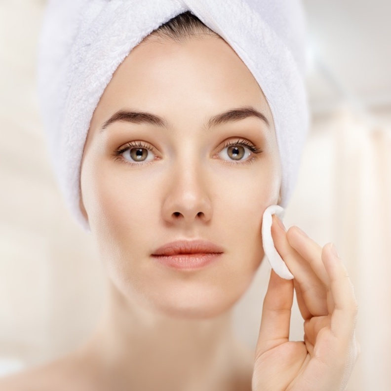  نصائح للعناية بالبشرة المختلطة