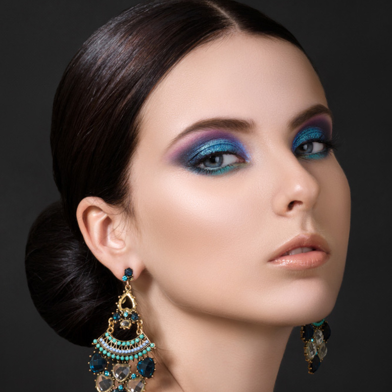  مكياج أزرق على الطريقة الهندية