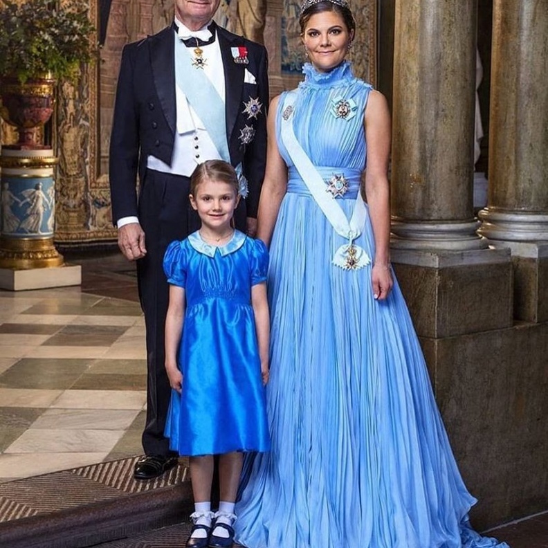 بالصور العائلات الملكية لـ 3 أجيال متتالية