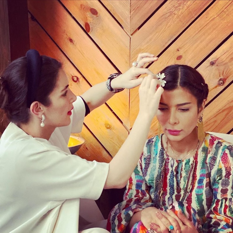 أصالة وابنتها في كواليس كليبها الجديد