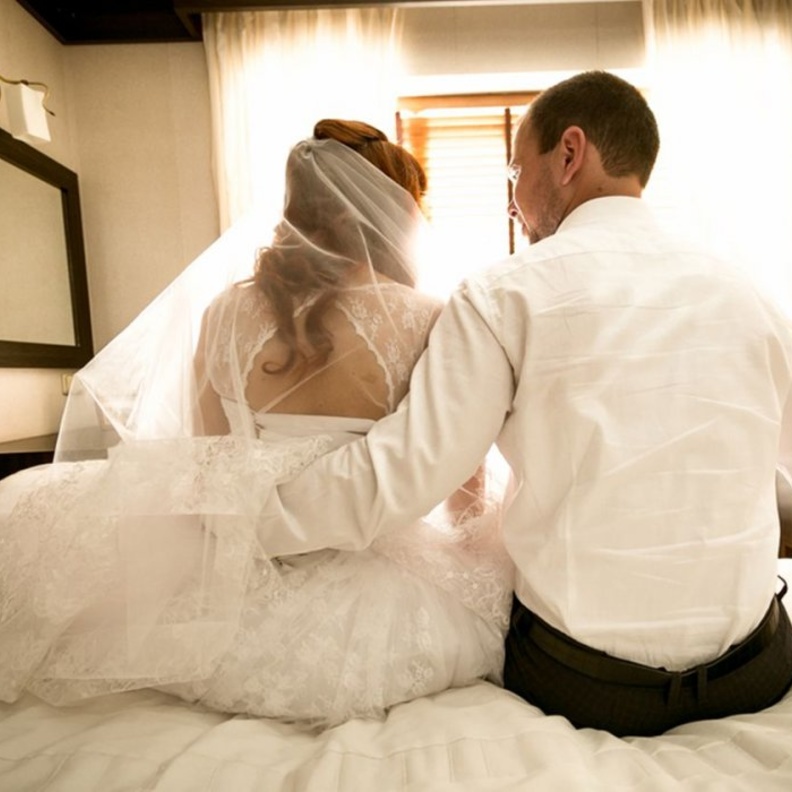  تعاملي معه بطريقة خاصة حتى بعد الزواج