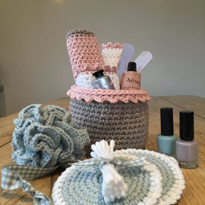 اكسسوارات ناعمة من الكروشيه لديكورات غرف النوم