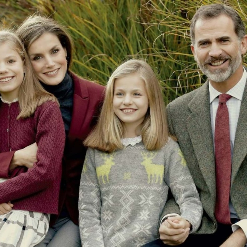 لماذا تعيش العائلة المالكة الإسبانية خارج القصر الملكي؟ 