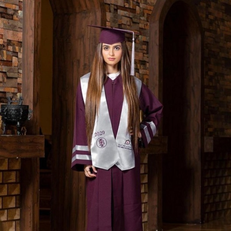 حلا الترك ووالدتها 