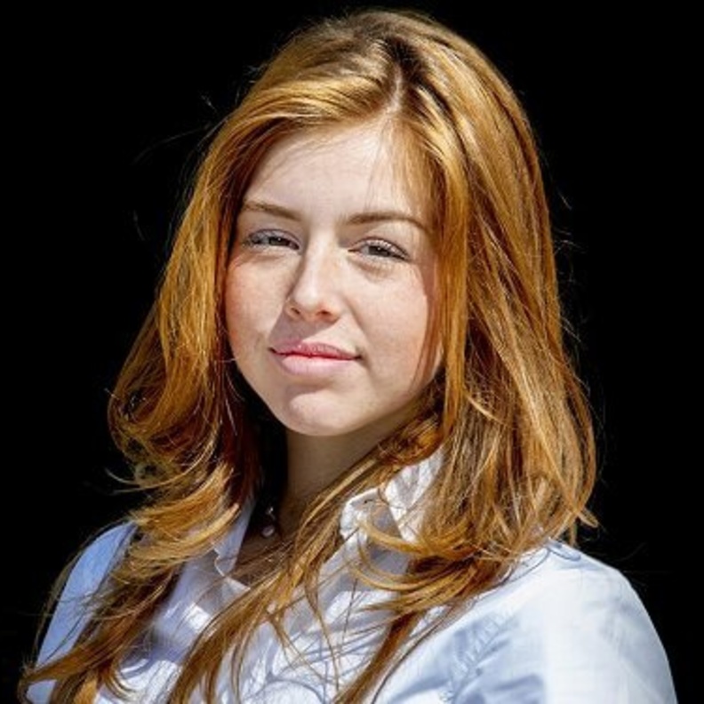  الأميرة أليكسيا تحتفل بعيد ميلادها الخامس عشر