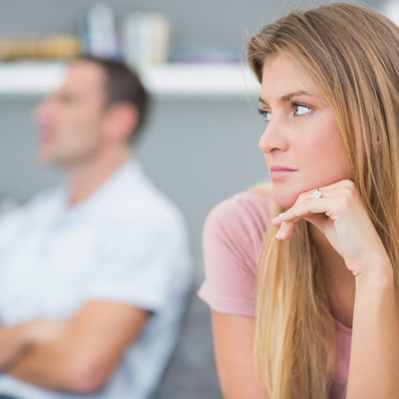 صفات الزوج الإنطوائي وكيفية التعامل معه