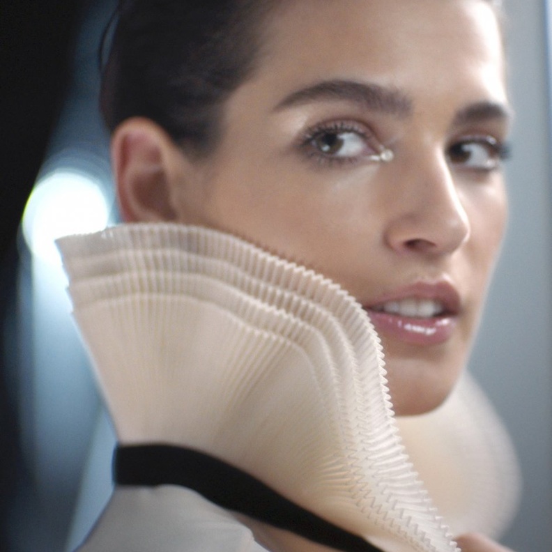 النجمة الفرنسية Alma Jodorowsky