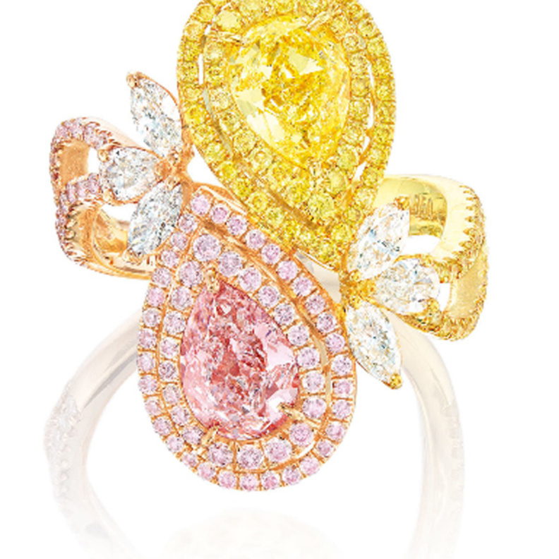  خاتم بأحجار الماس الملونة