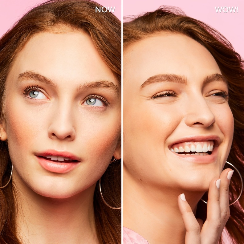  تألقي بإطلالة حواجب مبهرة مع Benefit