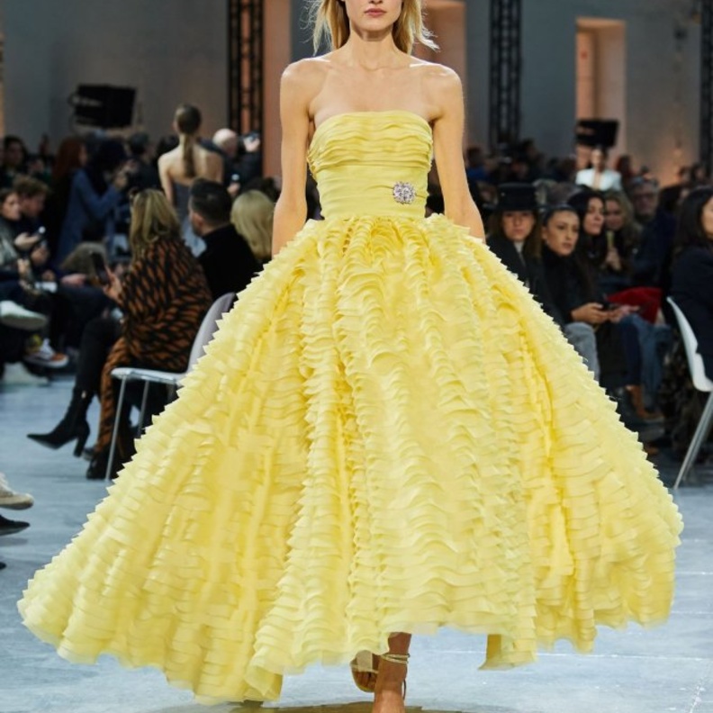  فستان سهرة منفوش من Alexandre Vauthier