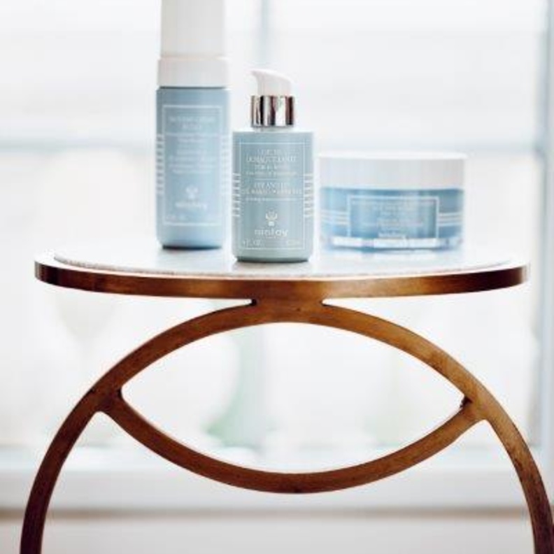  SISLEY تحوّل إزالة الماكياج إلى تجربة فاقة الإرهاف 