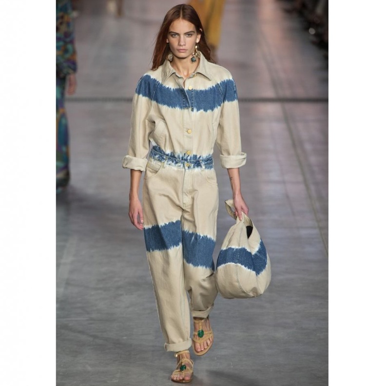 تنسيق صيحة الازياء المصبوغة