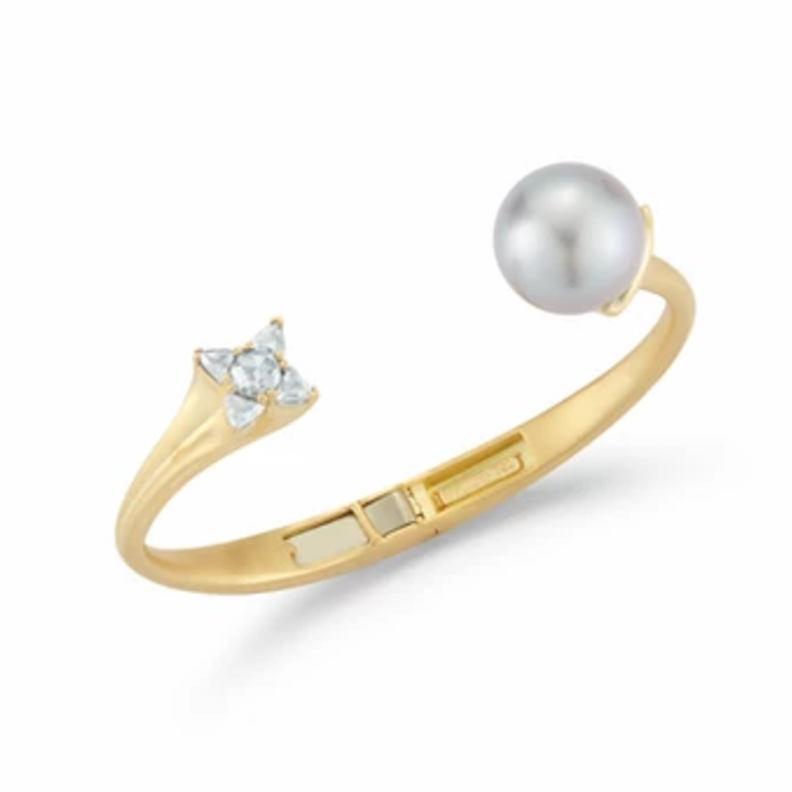 سوار من بارولينا Parulina