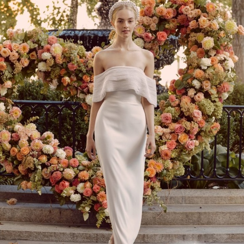  فستان من lela rose