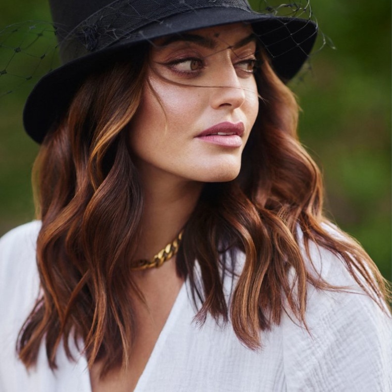 تسريحات شعر طويل مستوحاة من كارن وازن