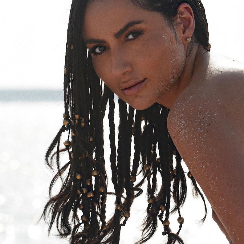 أجدد تسريحة شعر اعتمدتها ديالا مكي لإطلالتها الصيفية