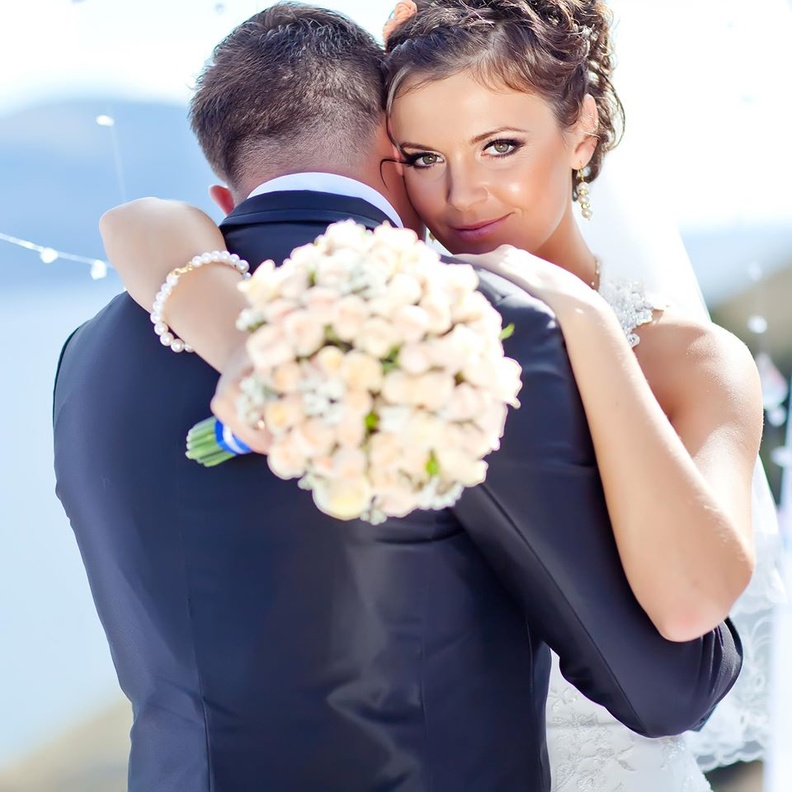  كل عروس قادرة على احتواء غضب عريسها بالحب والطرق الذكية