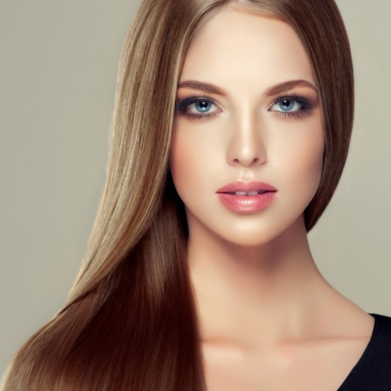  فوائد زيت الافوكادو للشعر