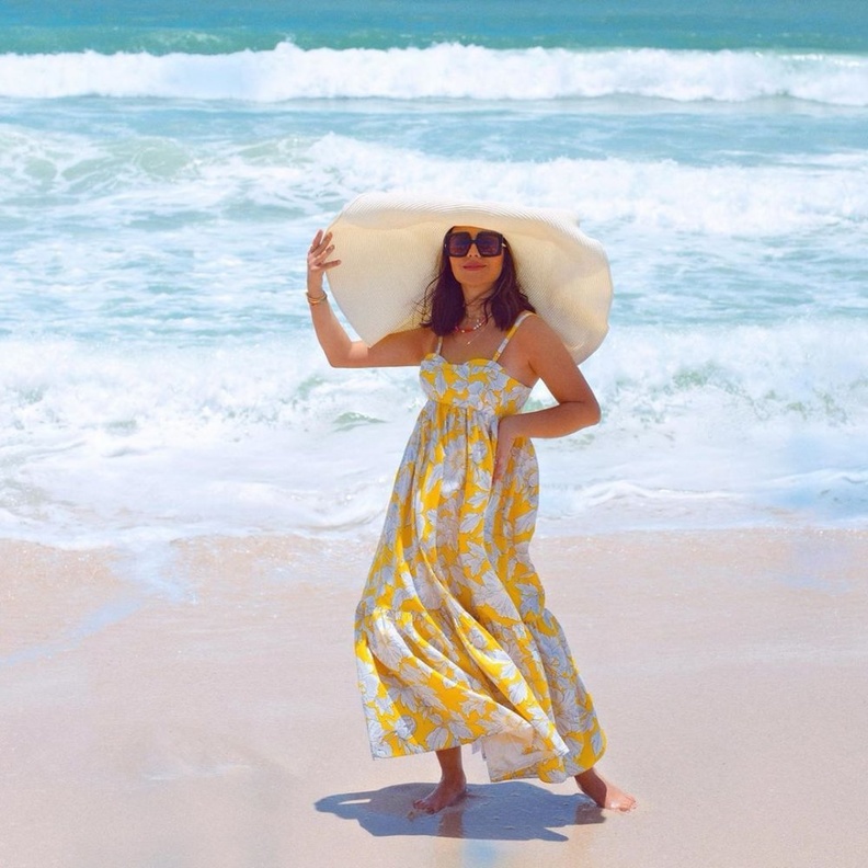 احدث موديلات اكسسوارات للبحر من وحي اطلالات الفاشينيستا ديما الاسدي