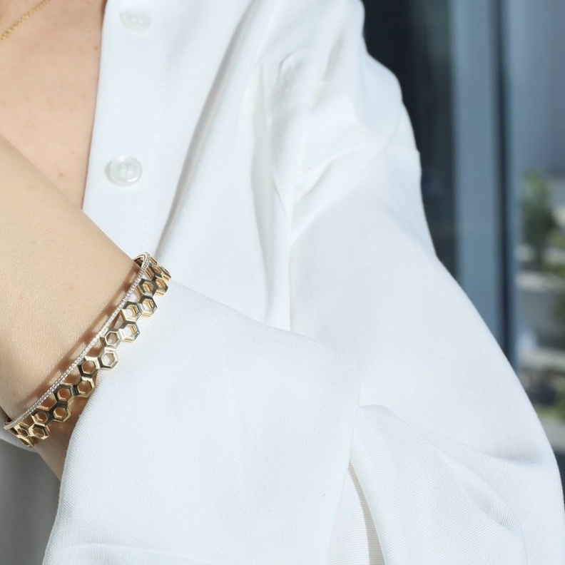 سوار ذهب من مجوهرات لوريت