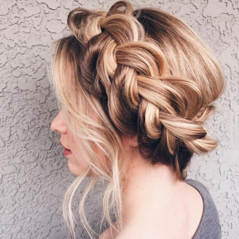  تسريحة ظفيرة التاج الملكي