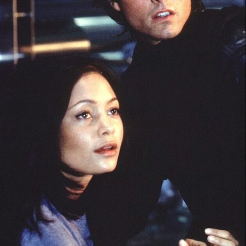 توم كروز وثاندي نيوتن 