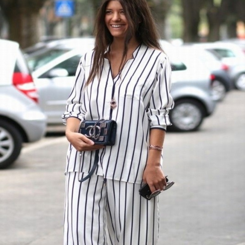 اعتمدي تنسيق مخطط بشكل طولي في حال رغبت أن تحصلي على اطلالة أكثر نحافة