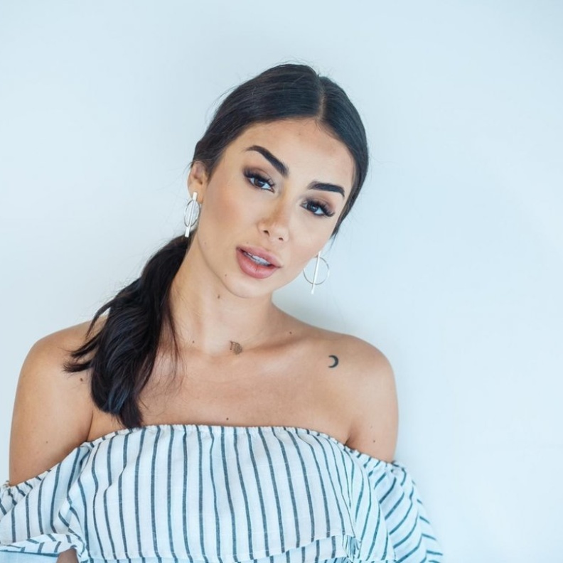  خطوات الاسترخاء في المنزل مع مايا