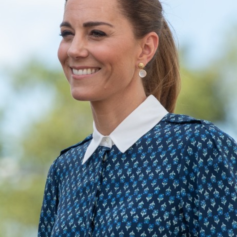 تعرفي على علامة مجوهرات كيت ميدلتون المفضلة للظهور بأجمل الأقراط 