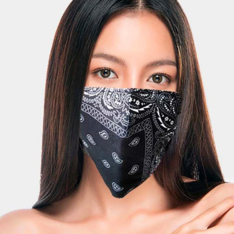  يمكنك اعتماد الكمامة أسفل أذنيك