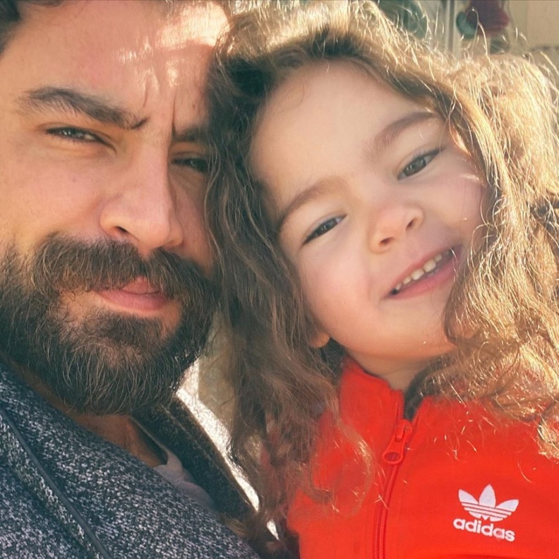 اسرة معتصم النهار 