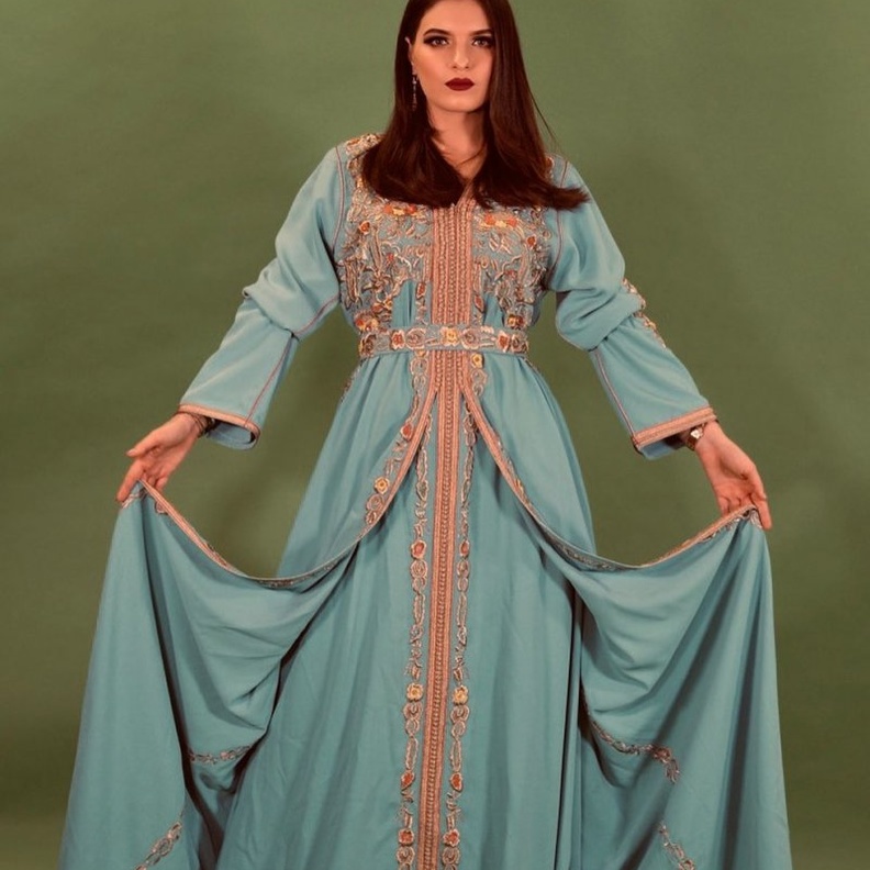 اجمل موديلات قفاطين مغربية لصيف 2020 على طريقة فاطمة قنبوع