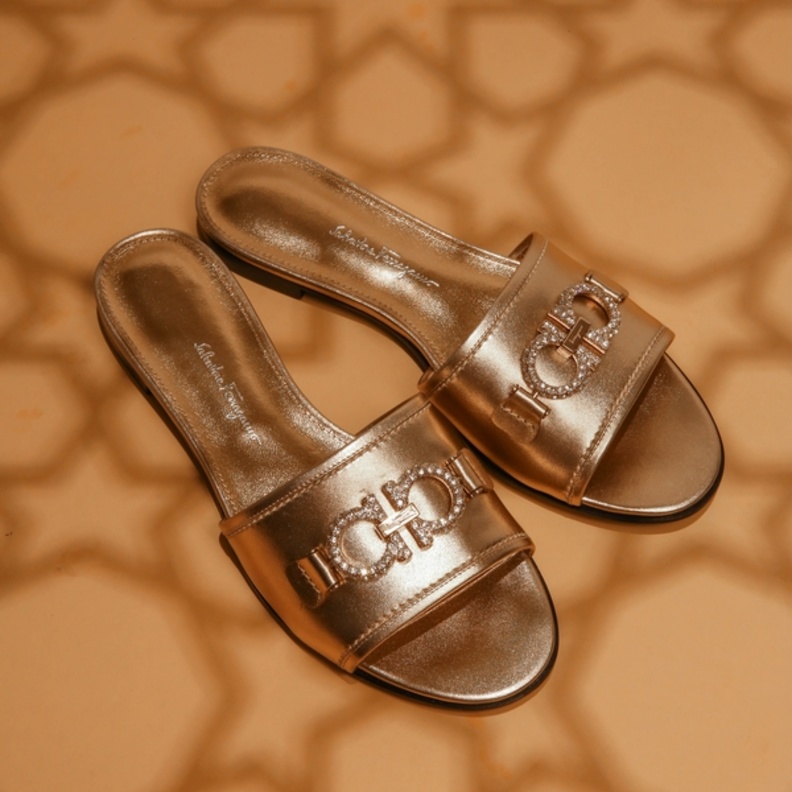 دار SALVATORE FERRAGAMO تطلق في دبي تصميمها الحصري والجديد