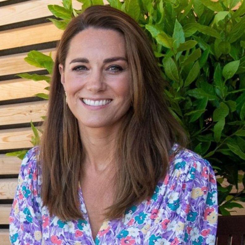 مكياج طبيعي لمقابلات العمل عبر الفيديو بأسلوب كيت ميدلتون