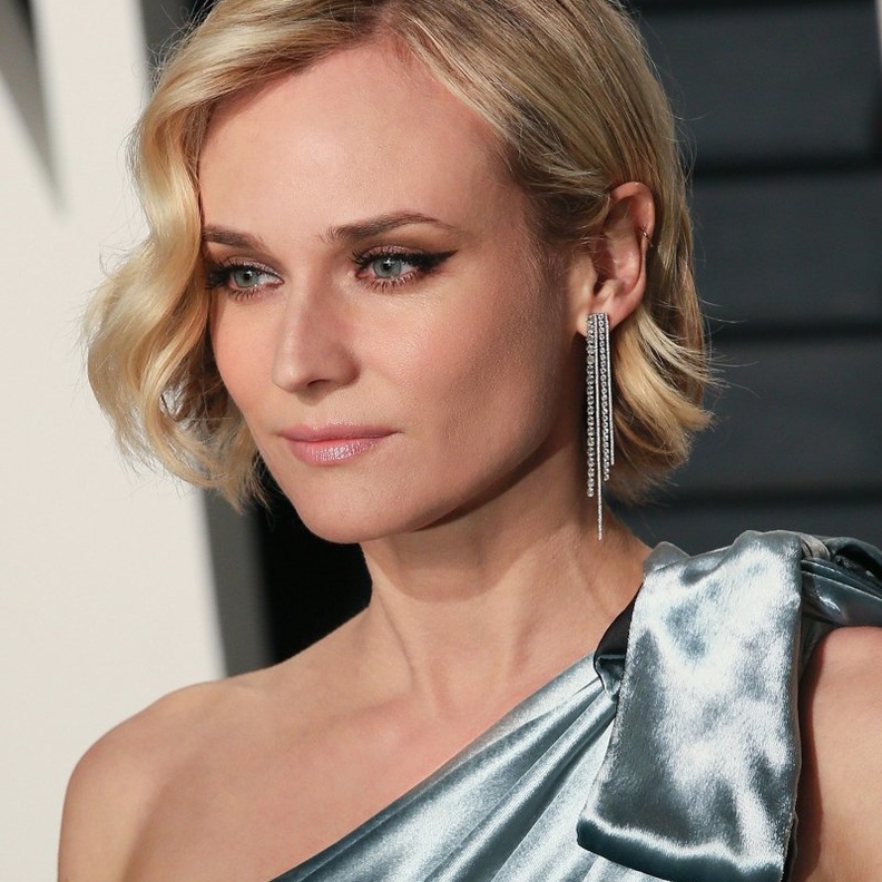 ديان كروغر Diane Kruger بالشعر الكاريه القصير