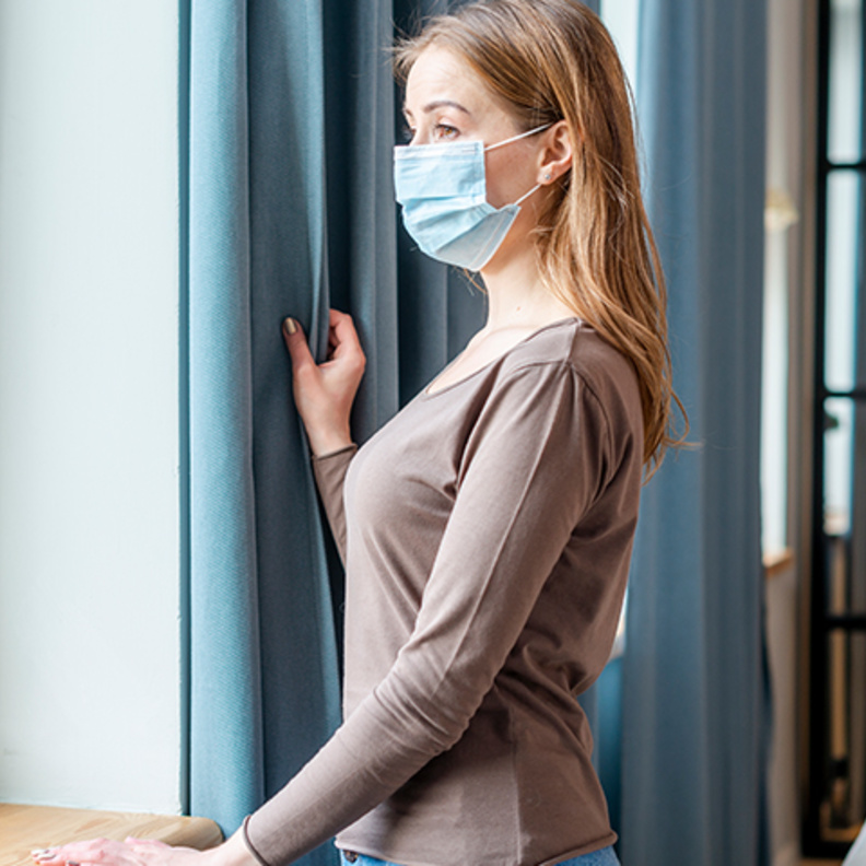  فيروس كورونا يسبب الشعور بالوحدة لدى المصابين به