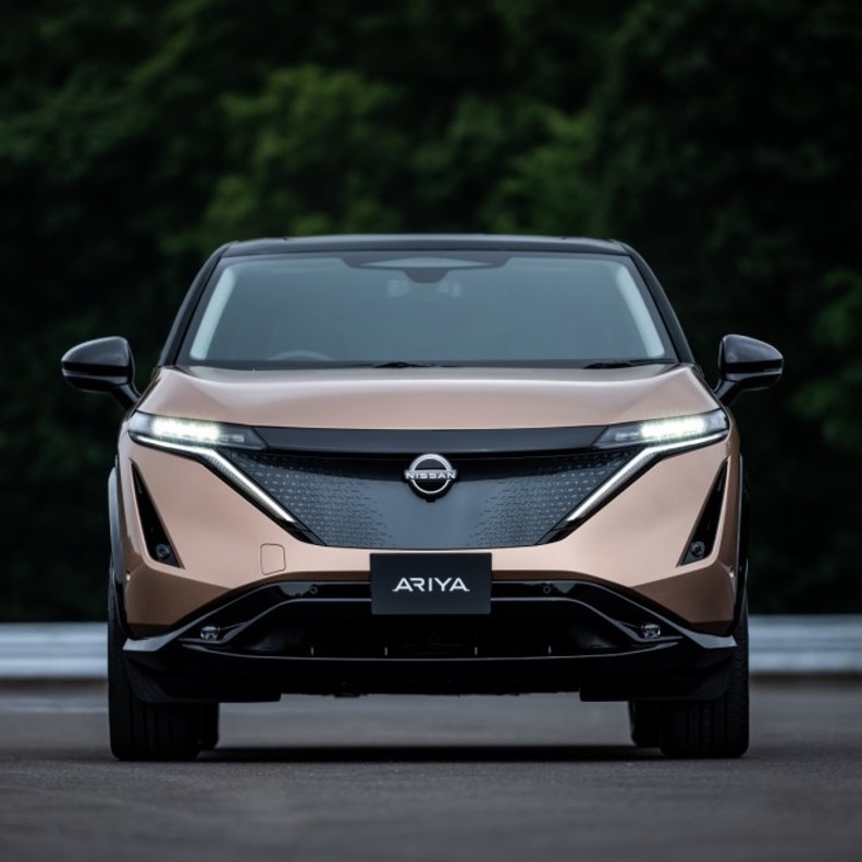 نيسان تطرح سيارة أريا كروس أوفر الكهربائية بالكامل