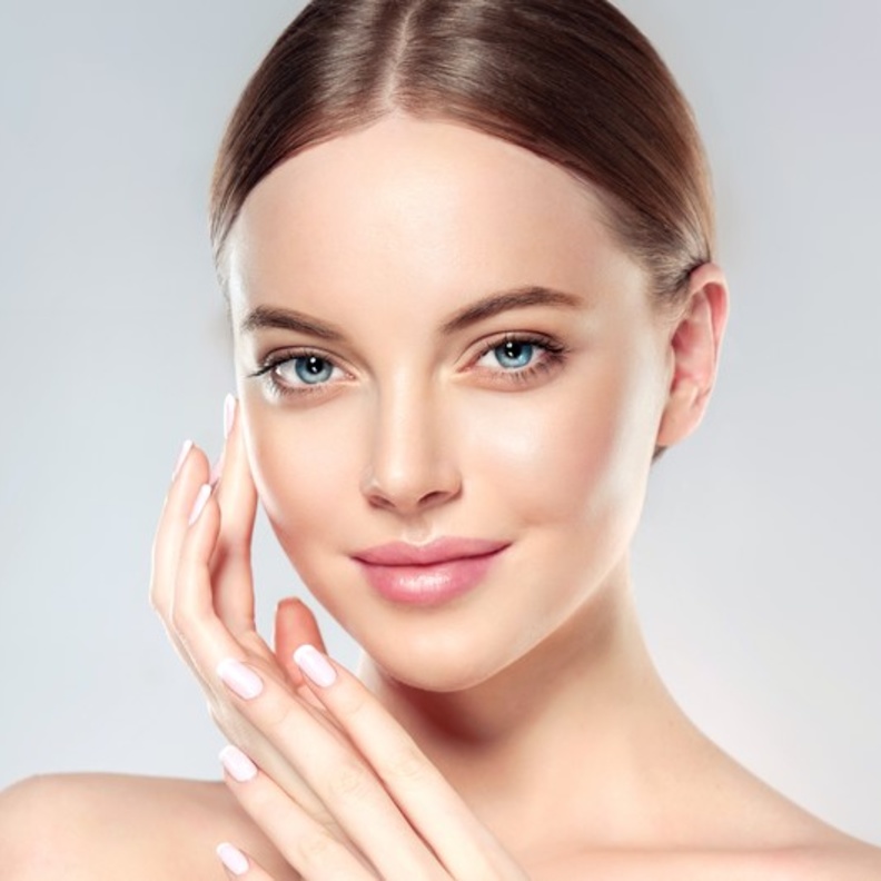 طريقة عمل ماسك الفراولة والزبادي لتفتيح البشرة