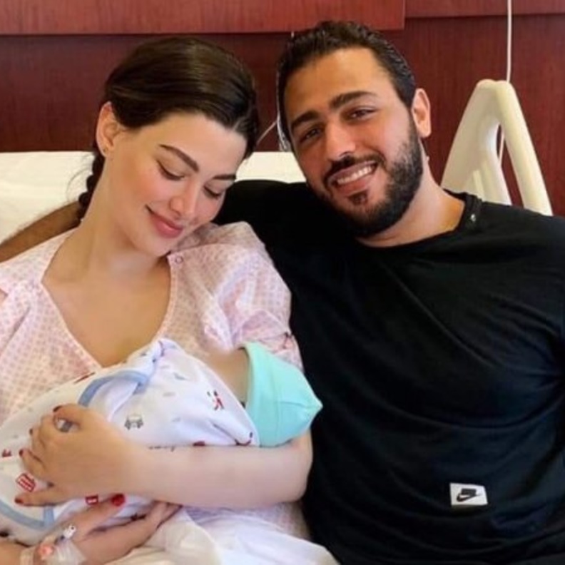 روان بن حسين وزوجها 