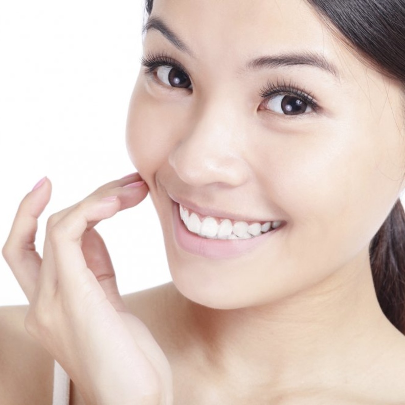 خلطات طبيعية لتبييض الاسنان من اول مرة في المنزل