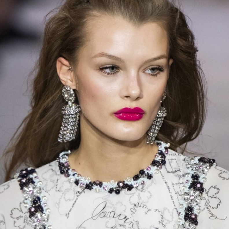 اجمل الوان ملمعات الشفاه لتكببر الشفاه في صيف 2020 من Lanvin