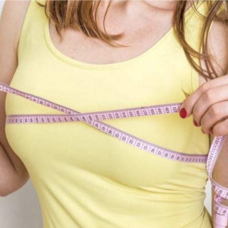 احصلي على الكثير من الراحة والنوم بعد عملية تكبير الثدي