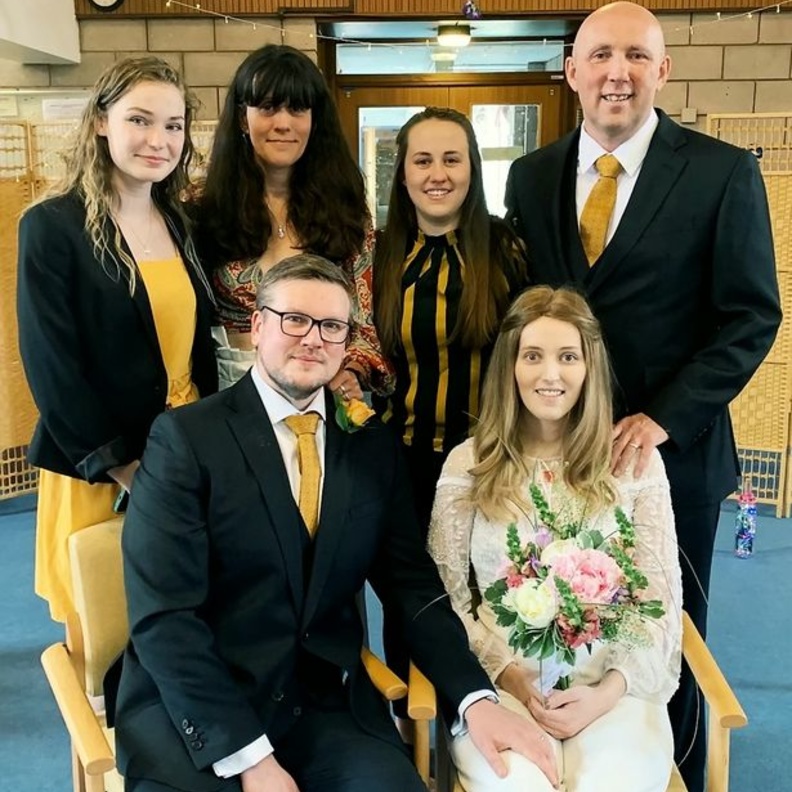 ساهم المستشفى في تحقيق حلم العروس باقامة حفل الزفاف