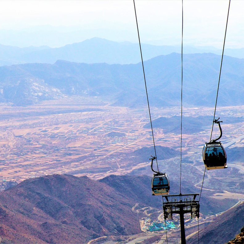 مدينة الطائف الجبلية في السعودية عاصمة فصل الصيف